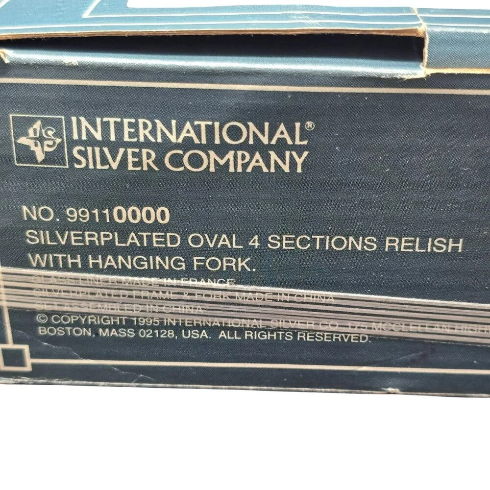 Silverplated Oval 4 Section Relish Dish With Fork By International Silver JJ3972